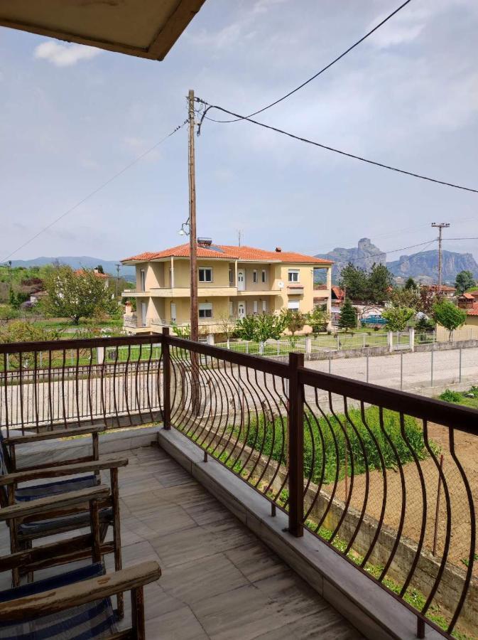 With A View Of Meteora Apartment Diava ภายนอก รูปภาพ